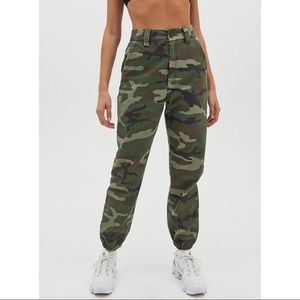 Aritzia TNA New Alix Pant